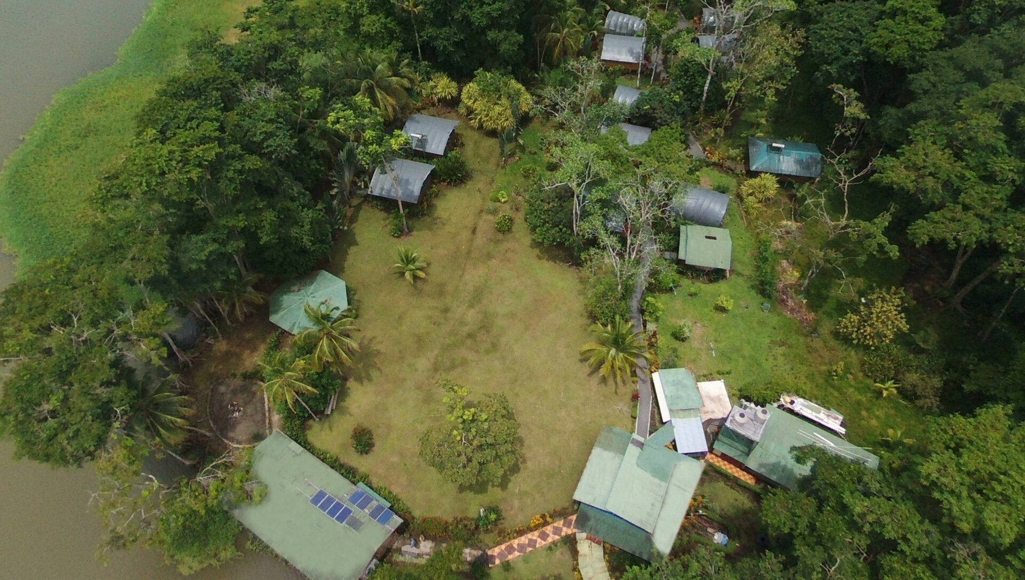 Lirio Lodge Barra de Pacuare Exterior photo